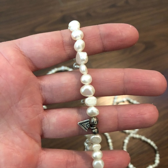 7 freshwater pearl stretch bracelets by Silpada. - Picture 3 of 3